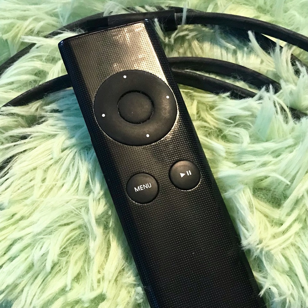 AppleTV 3rd Generation - Picture 6 of 9